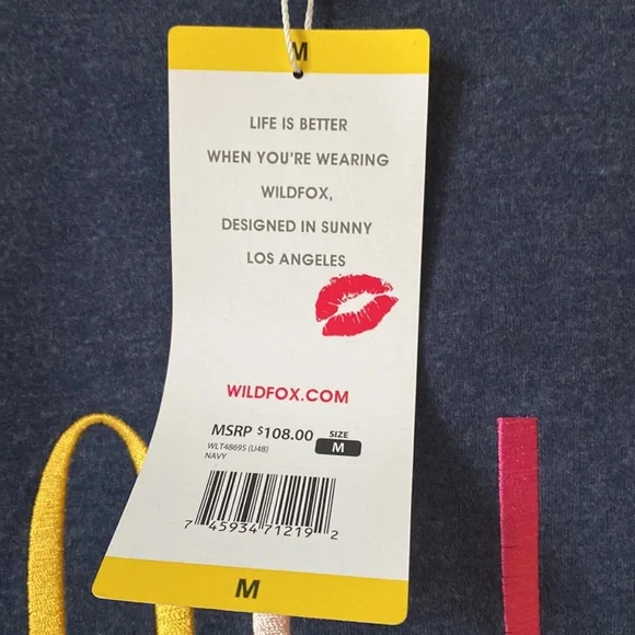 NWT WILDFOX Statement crewneck Sweatshirt size Medium. - Picture 4 of 7